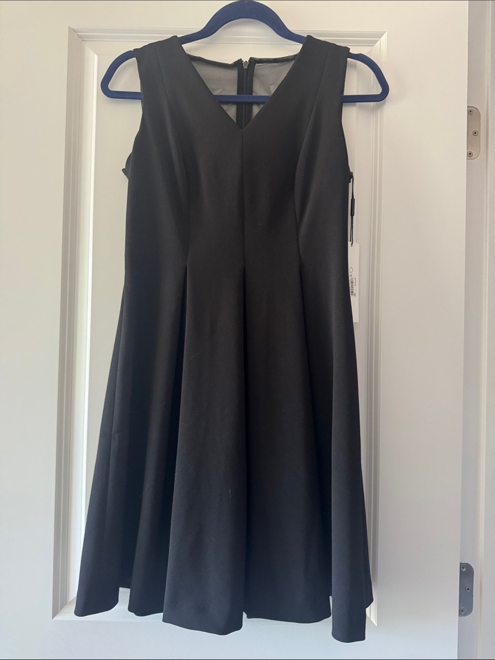 Calvin Klein Black Sleeveless V-Neck Fit-and-Flare Dress